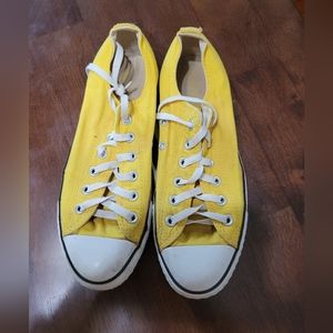 Yellow converse